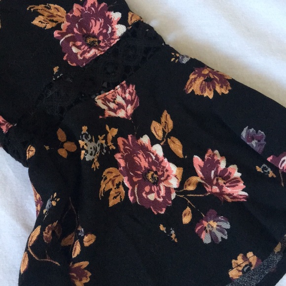 Floral Forever 21 Blouse - Picture 2 of 8